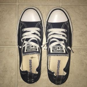 Converse- women’s size 7- Navy